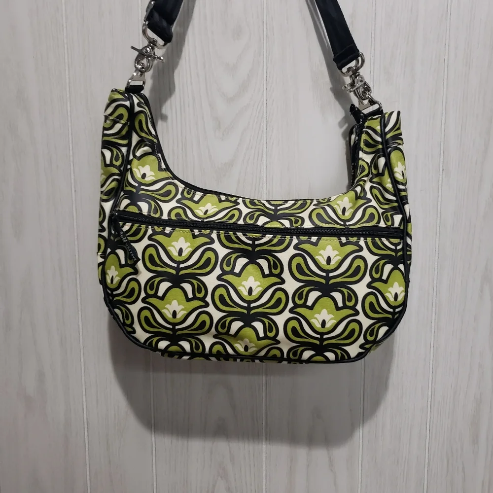 Petunia‎ Pickle Bottom Touring tote
